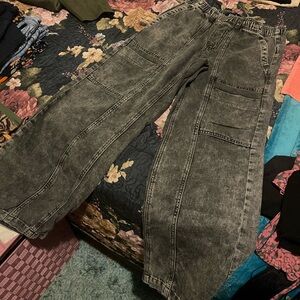 GAP women’s Washed Black Relaxed Jeans